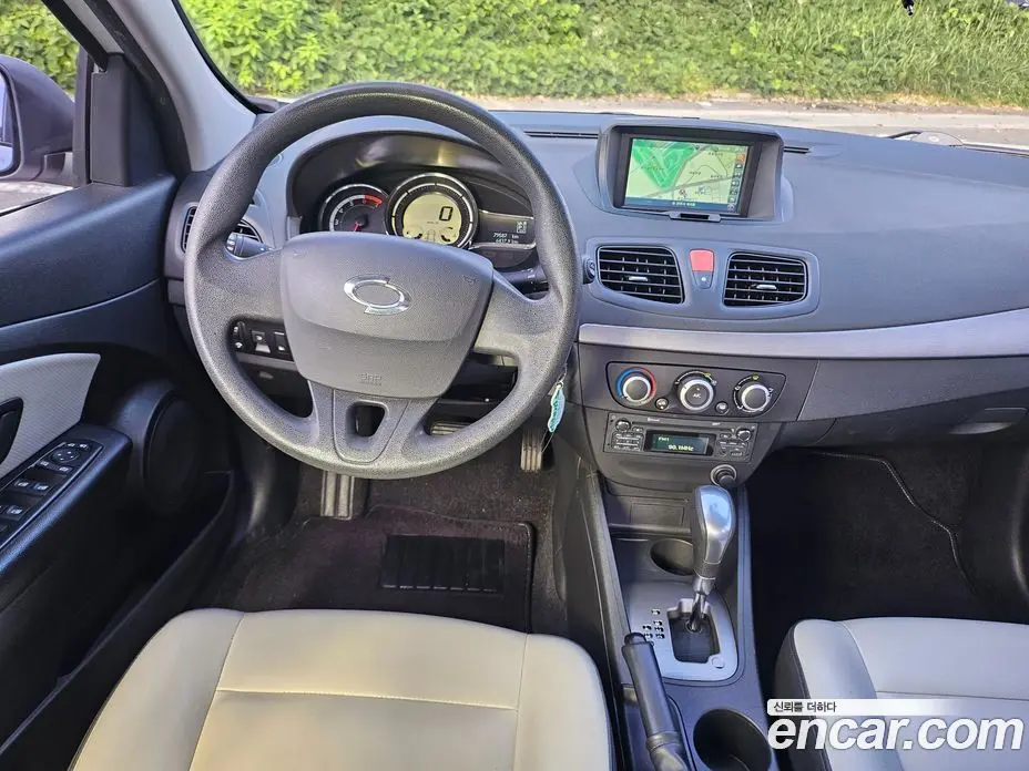 Renault (Samsung) SM3 2017 1.6 автомат (гидро), фото 16 Renault (Samsung) SM3 2017 1.6 автомат (гидро), фото 16