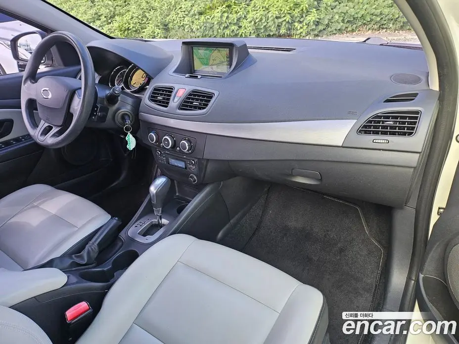 Renault (Samsung) SM3 2017 1.6 автомат (гидро), фото 19 Renault (Samsung) SM3 2017 1.6 автомат (гидро), фото 19