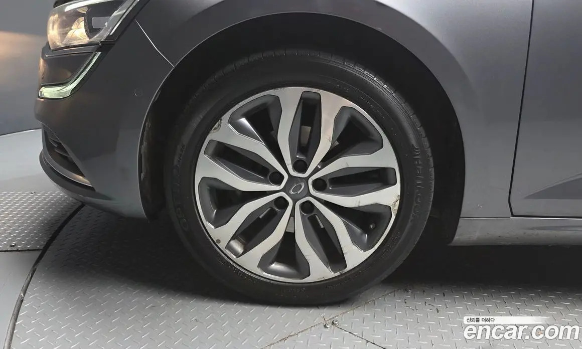 Renault (Samsung) SM6 2016 2.0 автомат (гидро), фото 5 Renault (Samsung) SM6 2016 2.0 автомат (гидро), фото 5