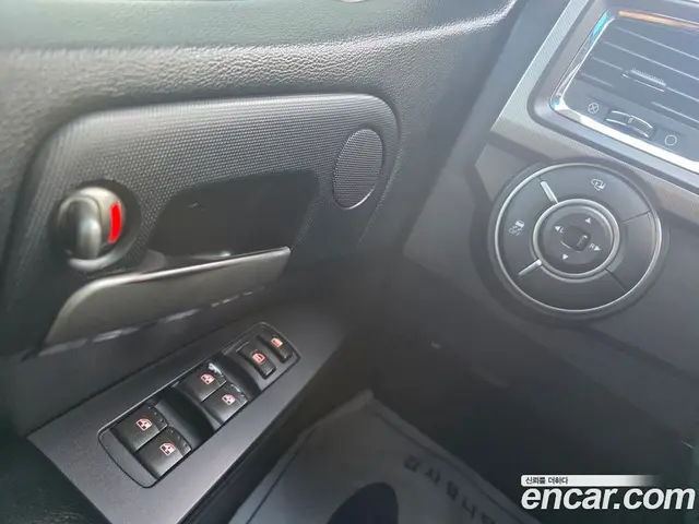 SsangYong Korando 2016 2.0 автомат (гидро), миниатюра 11