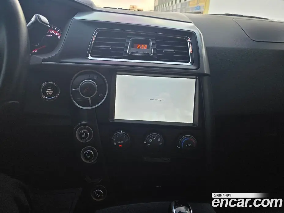 SsangYong Korando 2016 2.0 автомат (гидро), фото 9