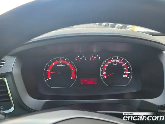 SsangYong Korando 2016 2.0 автомат (гидро), миниатюра 10