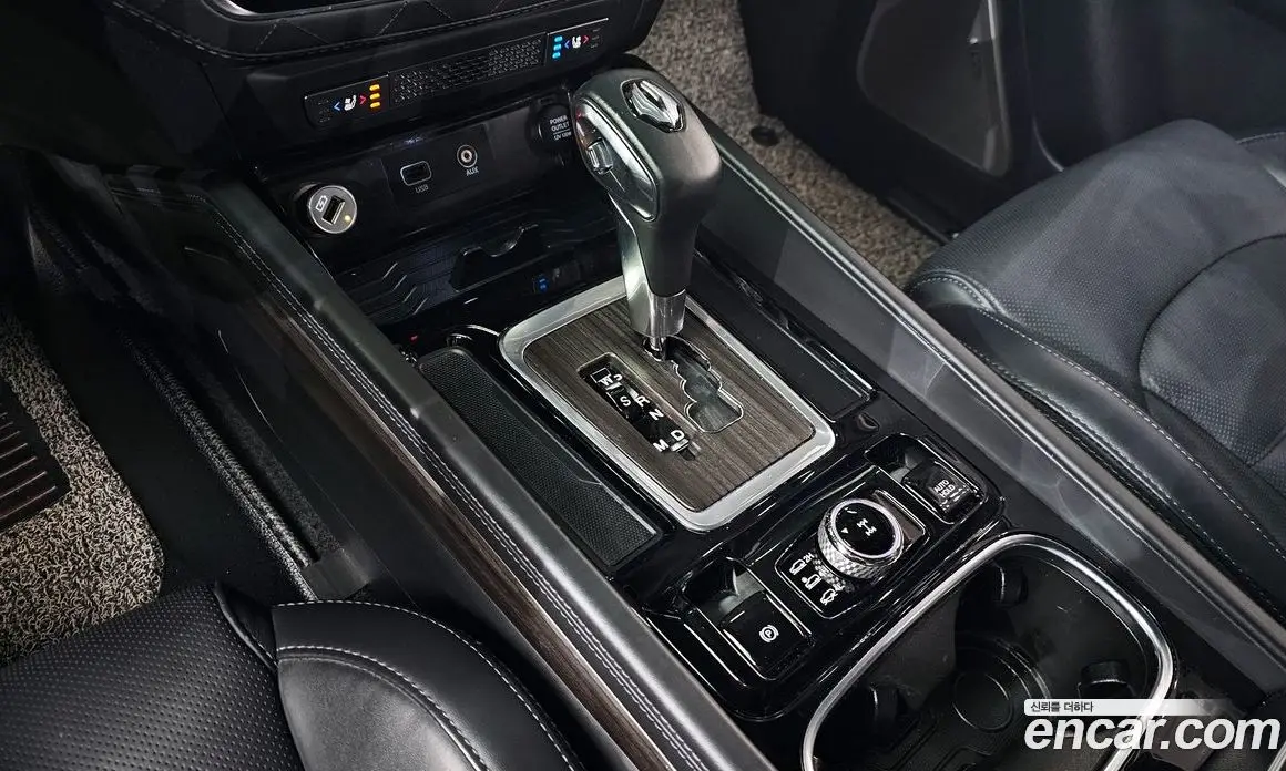 SsangYong Rexton 2017 2.2 автомат (гидро), фото 9