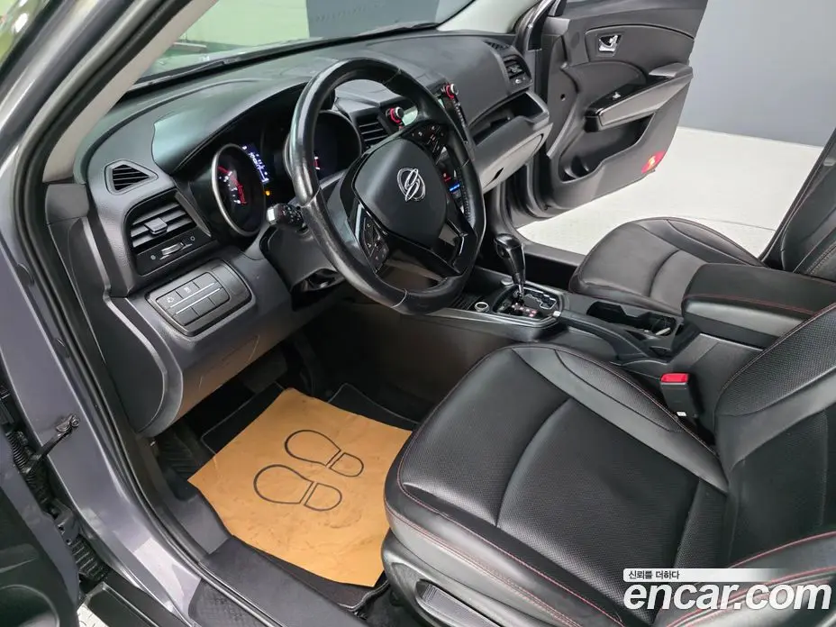 SsangYong TIBOLI 2018 1.6 автомат (гидро), фото 7