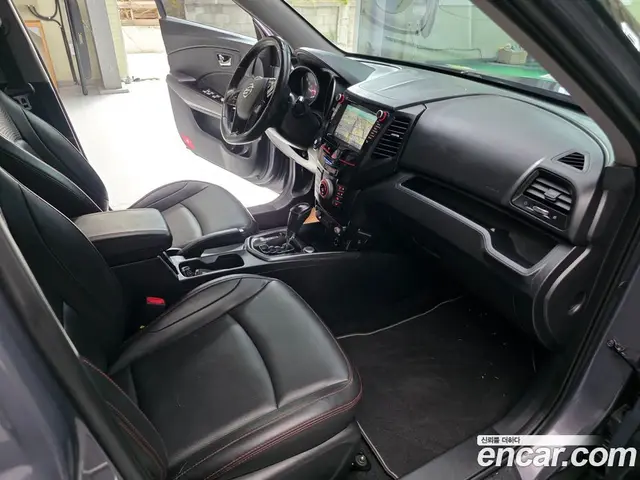SsangYong TIBOLI 2018 1.6 автомат (гидро), миниатюра 9