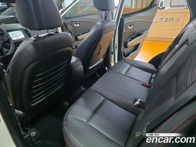 SsangYong TIBOLI 2018 1.6 автомат (гидро), миниатюра 9
