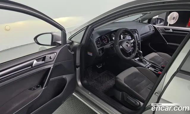Volkswagen Golf 2015 2.0 автомат (гидро), миниатюра 11 Volkswagen Golf 2015 2.0 автомат (гидро), миниатюра 11