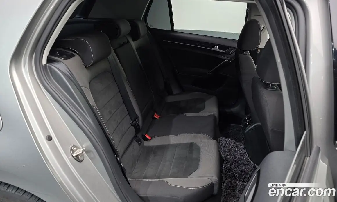Volkswagen Golf 2015 2.0 автомат (гидро), фото 12 Volkswagen Golf 2015 2.0 автомат (гидро), фото 12
