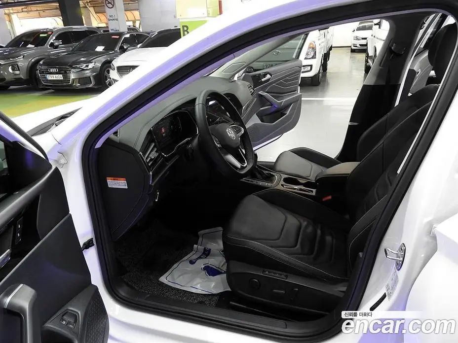 Volkswagen Jetta 2023 1.5 автомат (гидро), фото 9