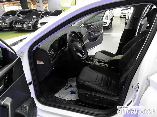 Volkswagen Jetta 2023 1.5 автомат (гидро), миниатюра 9