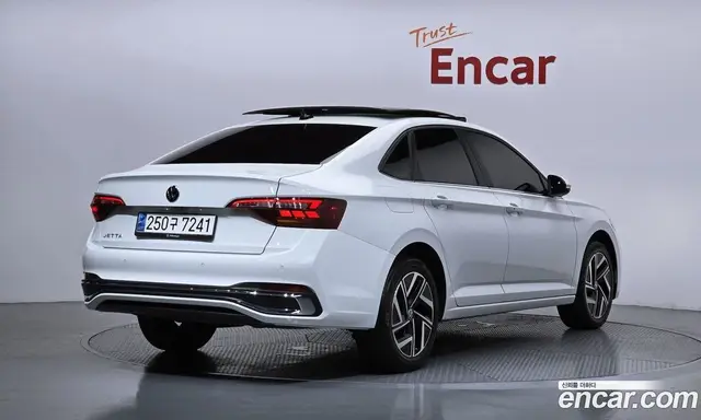 Volkswagen Jetta 2023 1.5 автомат (гидро), миниатюра 2