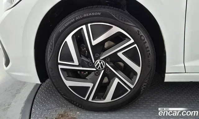 Volkswagen Jetta 2023 1.5 автомат (гидро), миниатюра 5