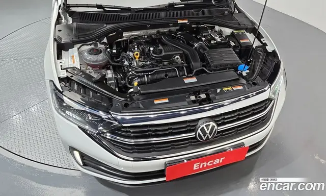 Volkswagen Jetta 2023 1.5 автомат (гидро), миниатюра 6