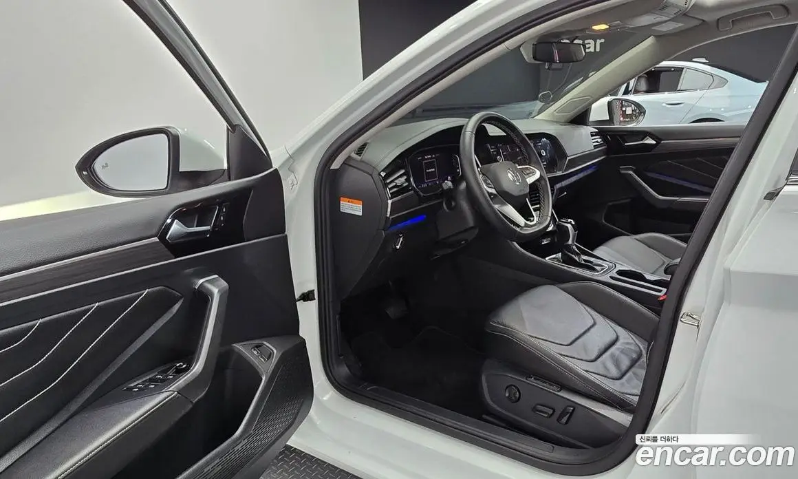 Volkswagen Jetta 2023 1.5 автомат (гидро), фото 10