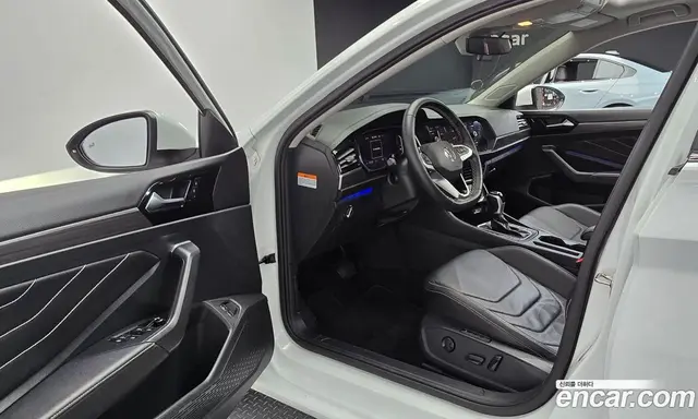 Volkswagen Jetta 2023 1.5 автомат (гидро), миниатюра 10