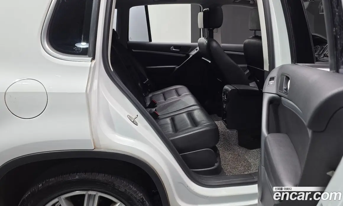 Volkswagen Tiguan 2014 2.0 автомат (гидро), фото 12