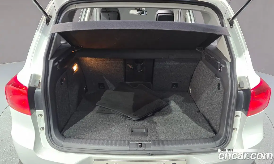 Volkswagen Tiguan 2014 2.0 автомат (гидро), фото 20