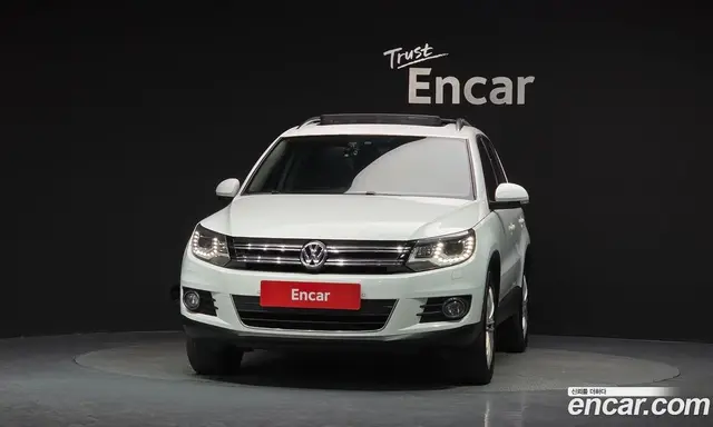 Volkswagen Tiguan 2014 2.0 автомат (гидро), миниатюра 3