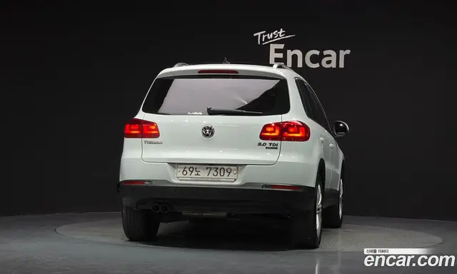 Volkswagen Tiguan 2014 2.0 автомат (гидро), миниатюра 4