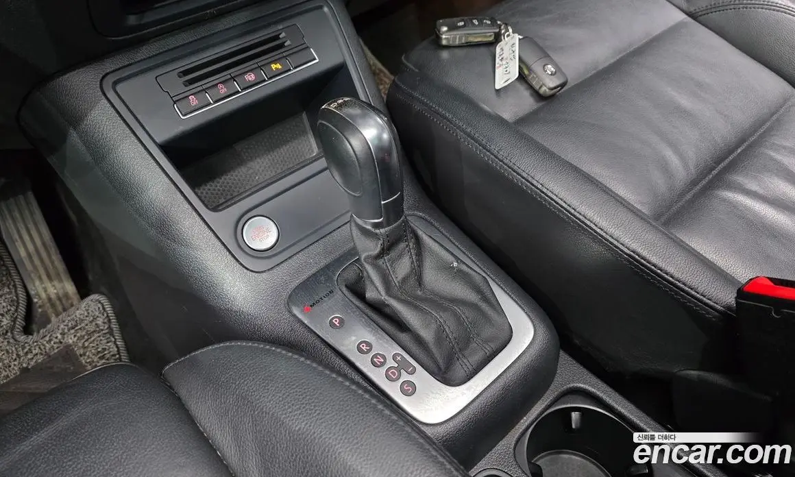 Volkswagen Tiguan 2014 2.0 автомат (гидро), фото 9
