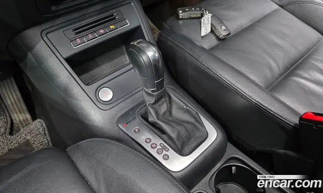 Volkswagen Tiguan 2014 2.0 автомат (гидро), миниатюра 9