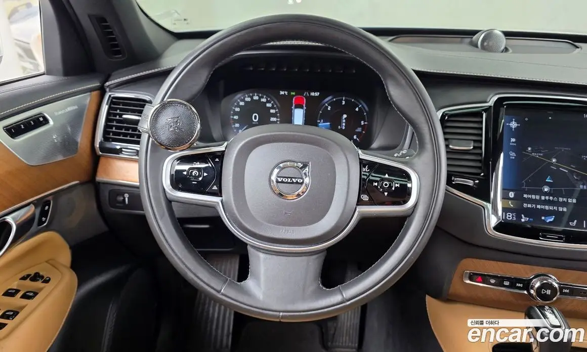 Volvo XC90 2018 2.0 автомат (гидро), фото 13