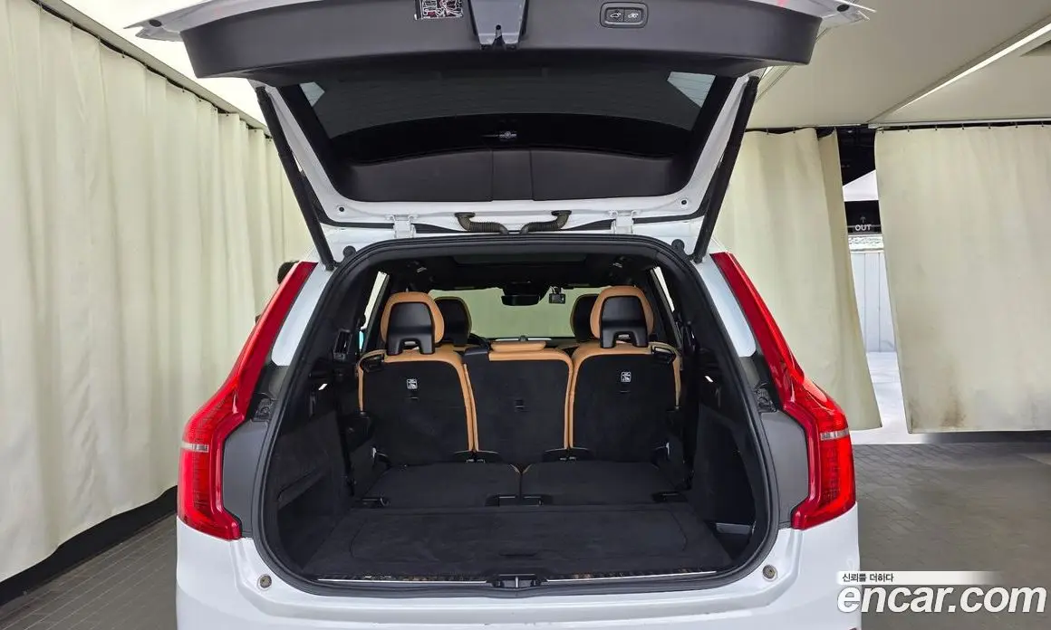 Volvo XC90 2018 2.0 автомат (гидро), фото 20