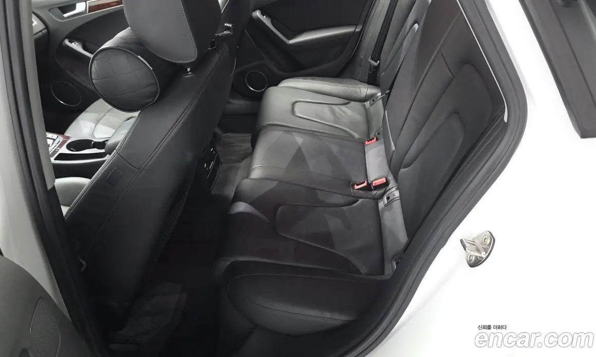 Audi A4 2012 2.0 автомат (гидро), фото 11