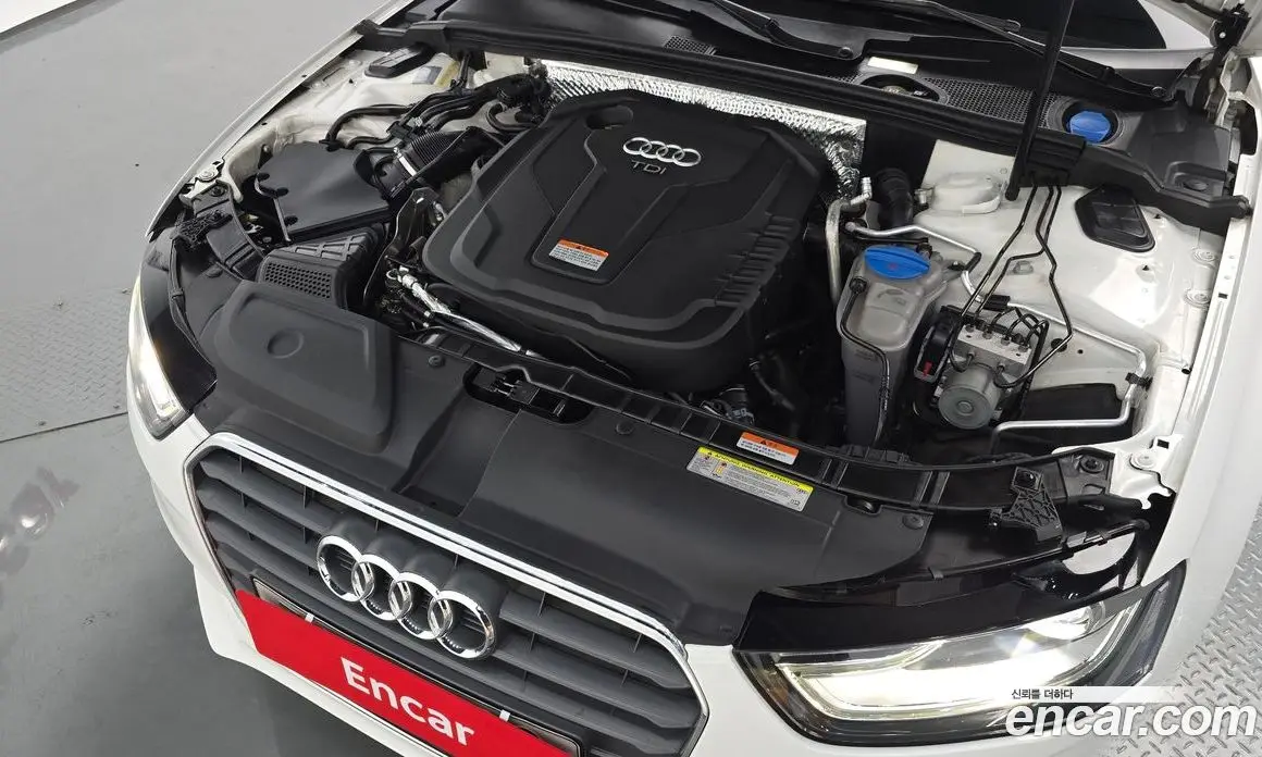 Audi A4 2015 2.0 автомат (гидро), фото 6