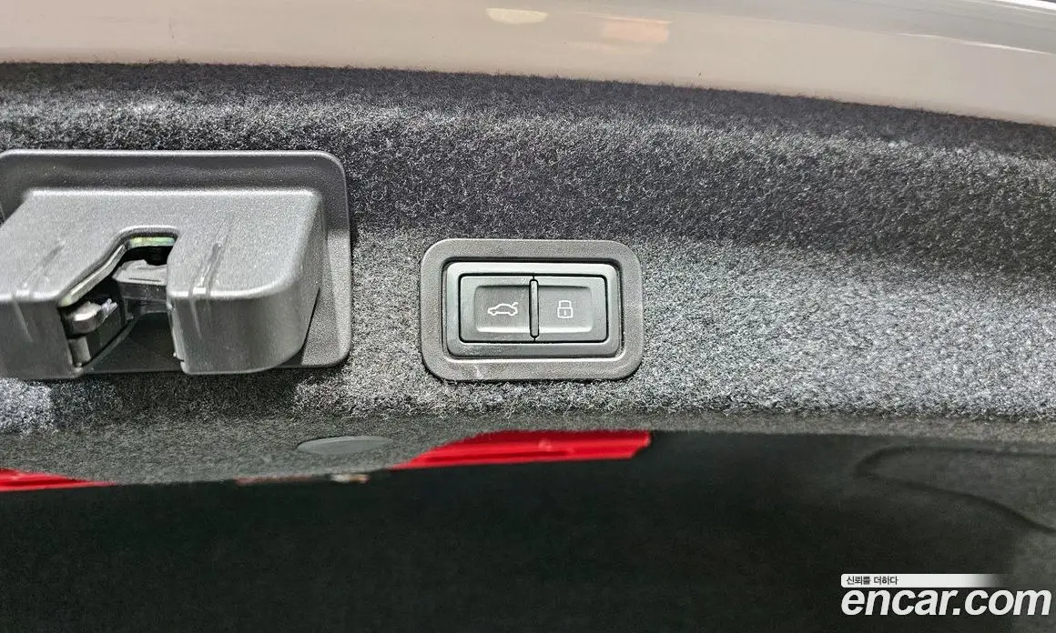 Audi A6 2023 2.0 автомат (гидро), фото 17