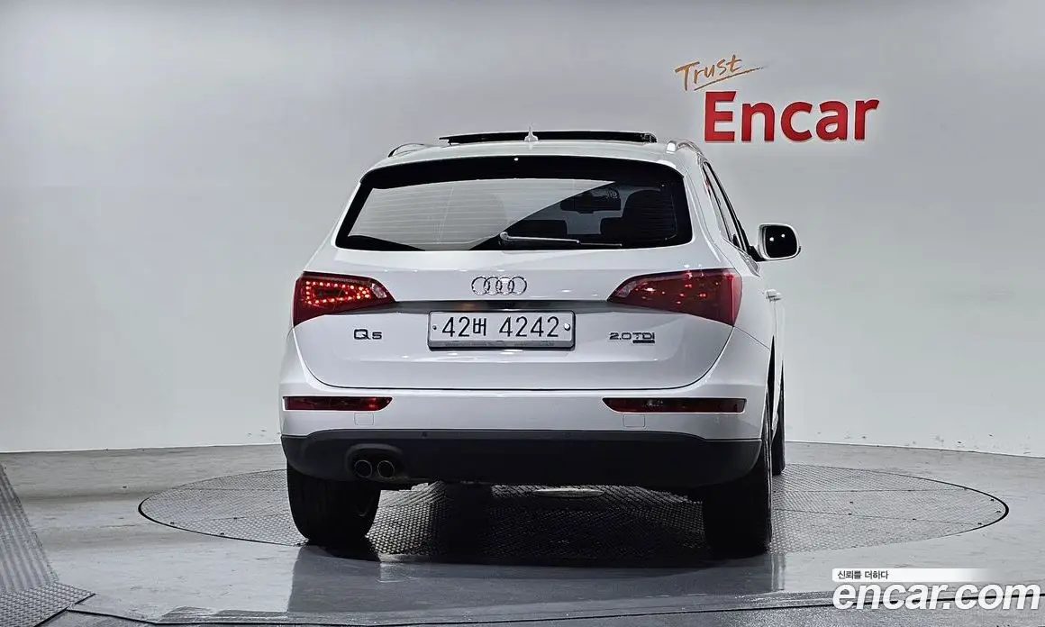Audi Q5 2011 2.0 автомат (гидро), фото 4
