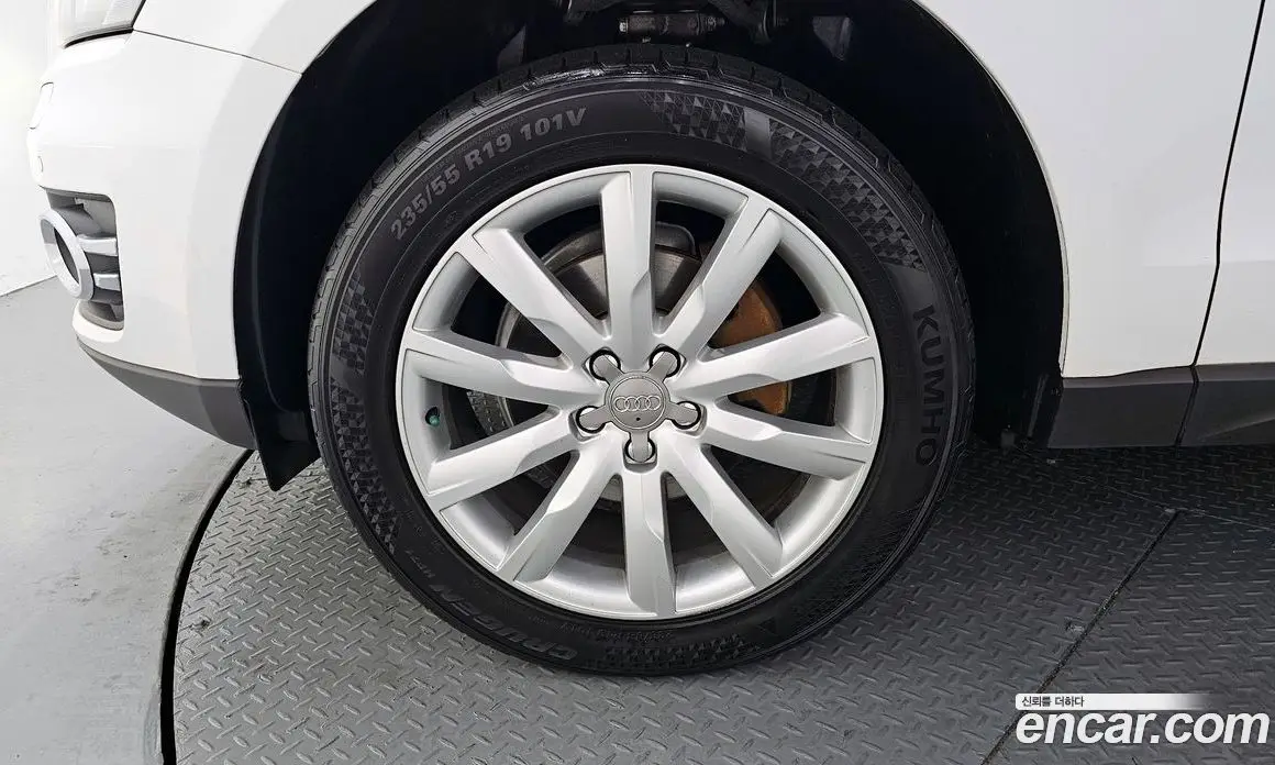 Audi Q5 2011 2.0 автомат (гидро), фото 5