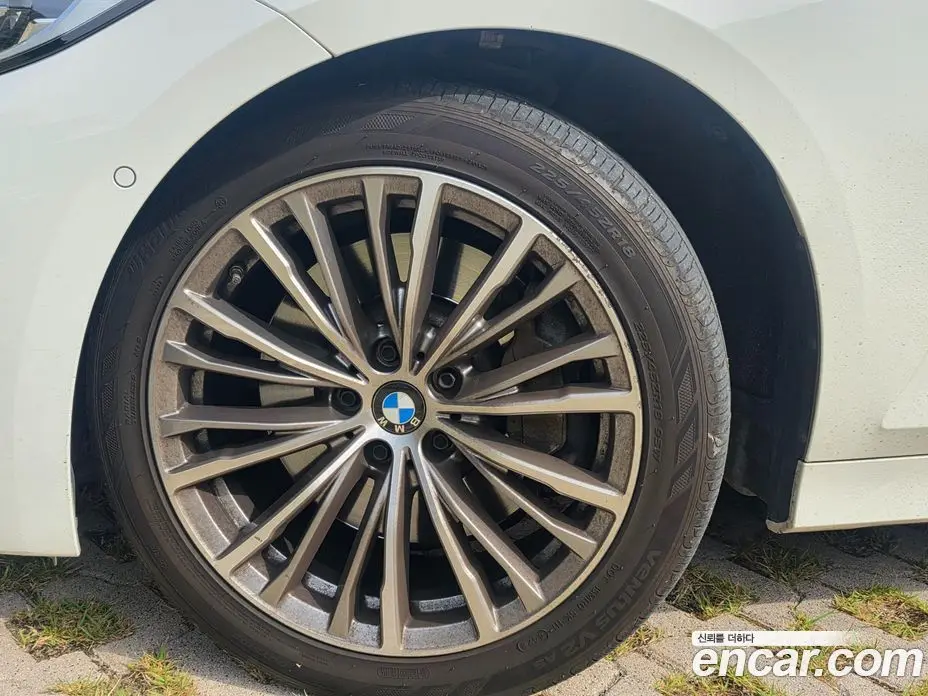 BMW 3 серия 2019 2.0 автомат (гидро), фото 10
