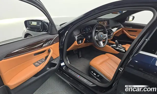 BMW 5 серия 2022 2.0 автомат (гидро), миниатюра 10 BMW 5 серия 2022 2.0 автомат (гидро), миниатюра 10