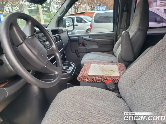 Chevrolet Express Van 2005 6.0 автомат (гидро), миниатюра 7 Chevrolet Express Van 2005 6.0 автомат (гидро), миниатюра 7
