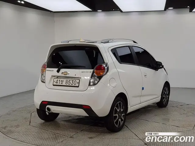 Chevrolet Spark 2011 1.0 автомат (гидро), миниатюра 4