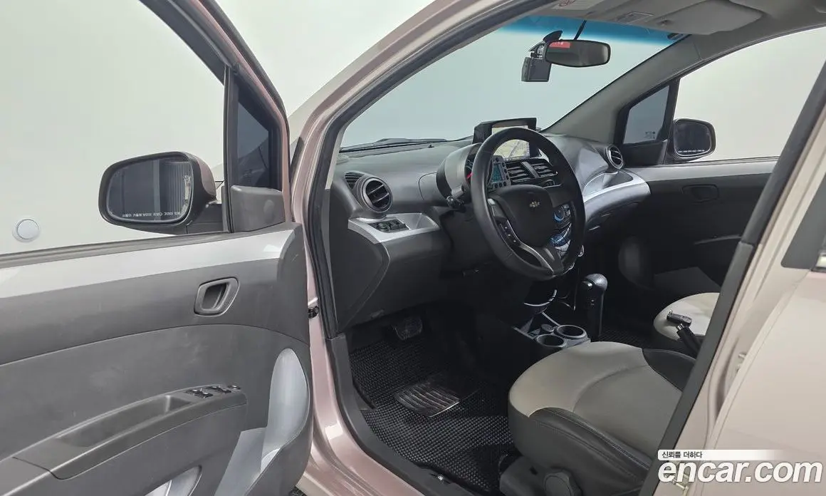Chevrolet Spark 2012 1.0 автомат (гидро), фото 10