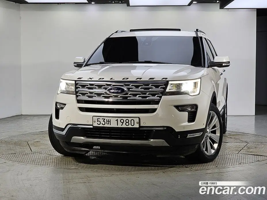 Ford Explorer 2018 2.3 автомат (гидро), фото 2