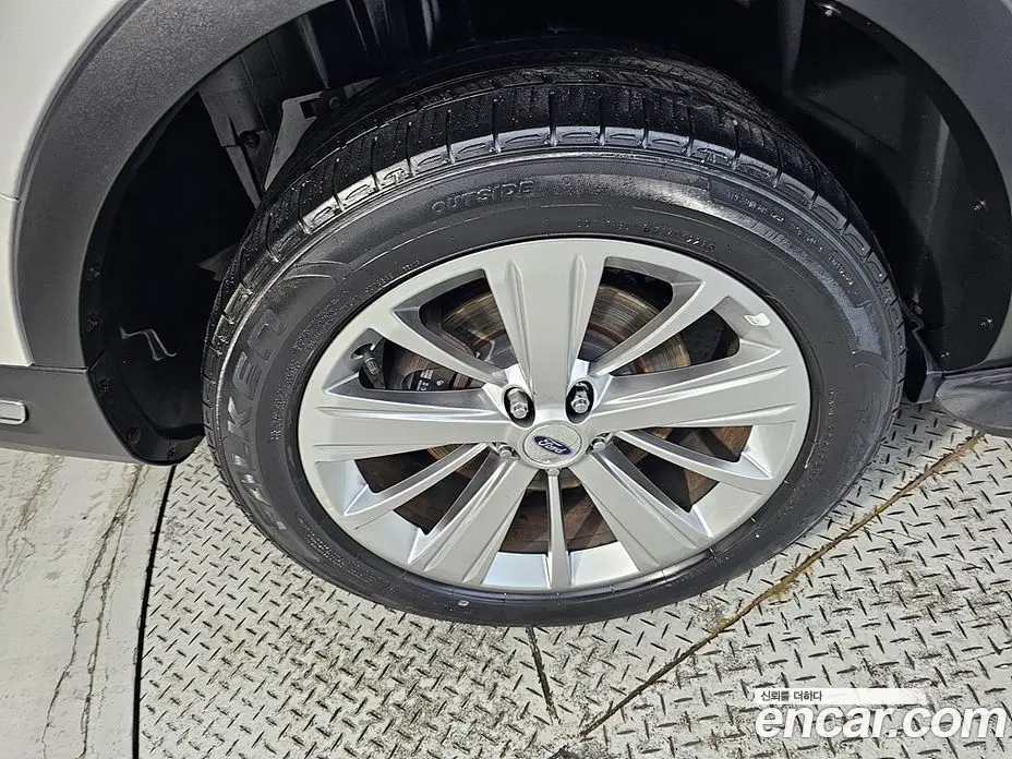 Ford Explorer 2018 2.3 автомат (гидро), фото 20