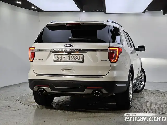 Ford Explorer 2018 2.3 автомат (гидро), миниатюра 3