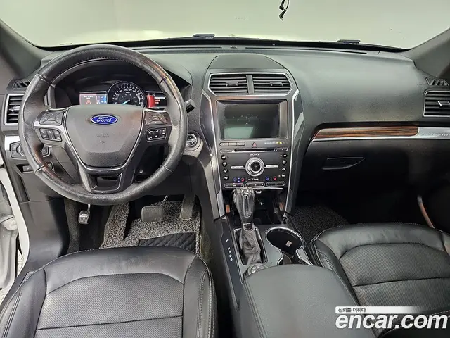 Ford Explorer 2018 2.3 автомат (гидро), миниатюра 5