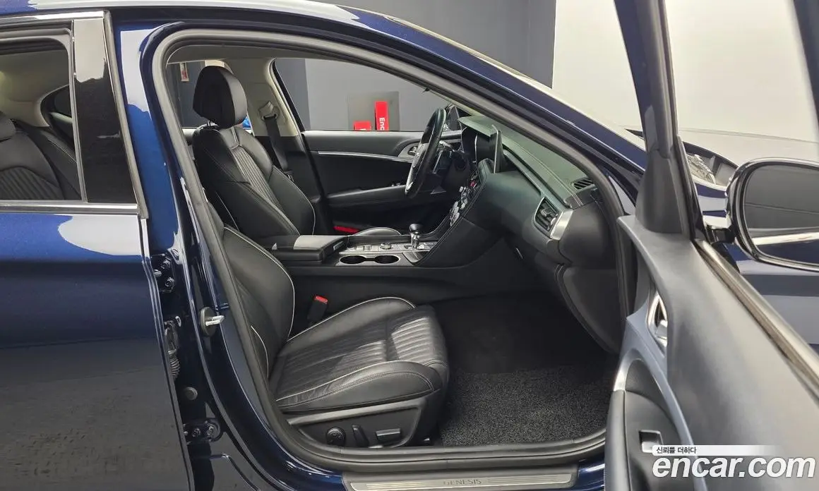 Genesis G70 2020 2.0 автомат (гидро), фото 12 Genesis G70 2020 2.0 автомат (гидро), фото 12