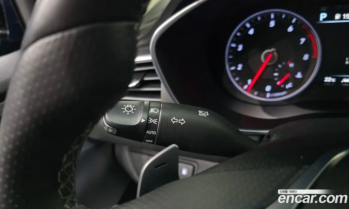 Genesis G70 2020 2.0 автомат (гидро), фото 16 Genesis G70 2020 2.0 автомат (гидро), фото 16