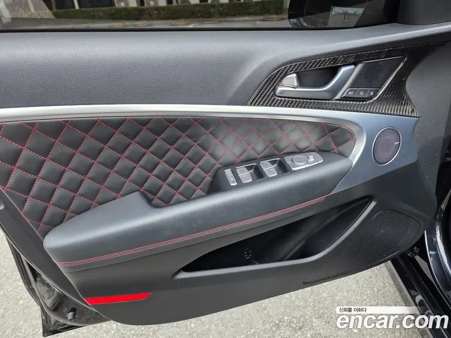 Genesis G70 2020 3.3 автомат (гидро), фото 13