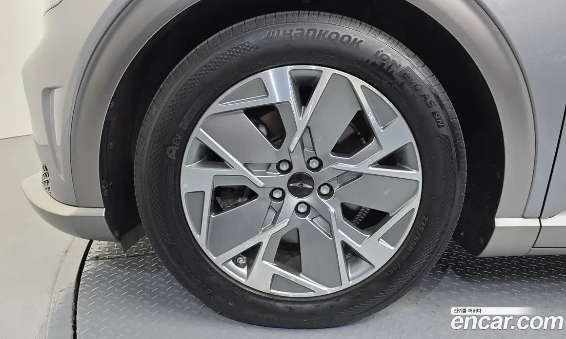 Genesis GV60 2022 0.1 автомат (гидро), фото 5 Genesis GV60 2022 0.1 автомат (гидро), фото 5