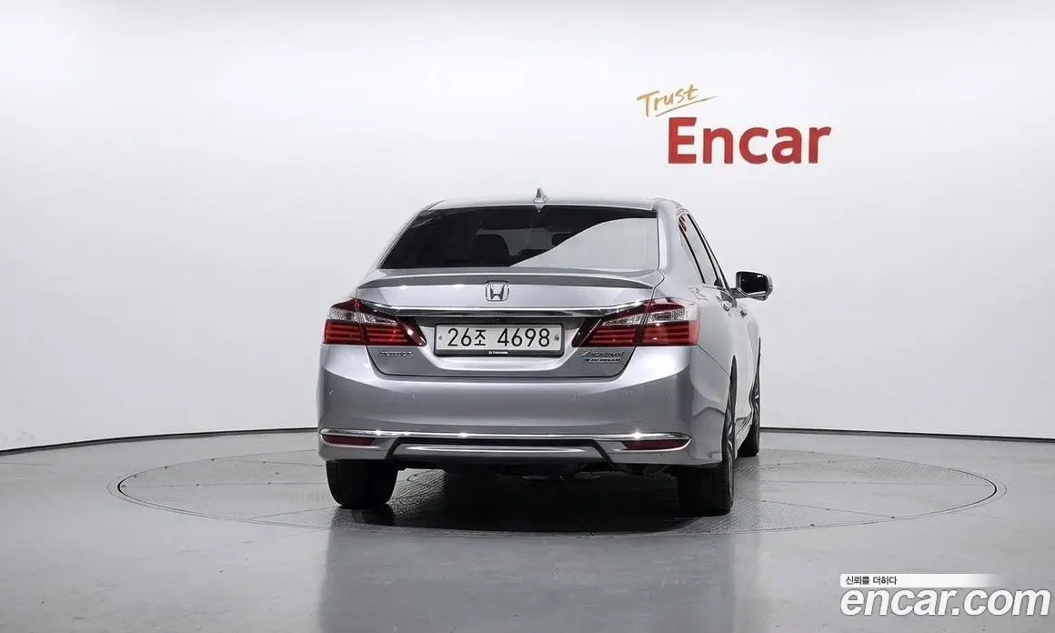 Honda Accord 2017 2.0 автомат (гидро), фото 4 Honda Accord 2017 2.0 автомат (гидро), фото 4
