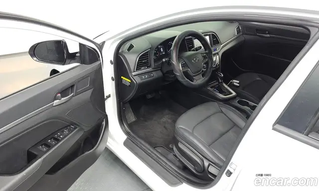 Hyundai Avante 2017 1.6 автомат (гидро), миниатюра 11 Hyundai Avante 2017 1.6 автомат (гидро), миниатюра 11