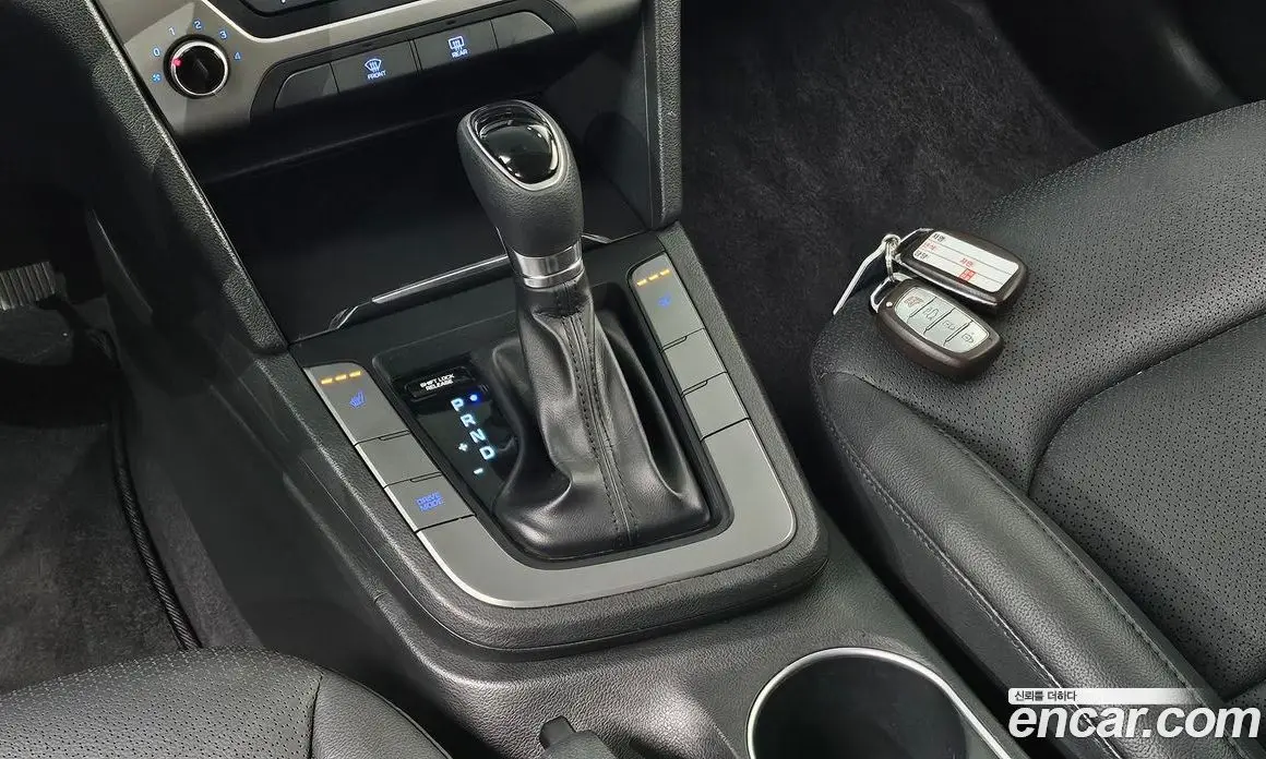 Hyundai Avante 2017 1.6 автомат (гидро), фото 9 Hyundai Avante 2017 1.6 автомат (гидро), фото 9
