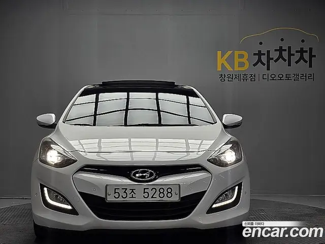 Hyundai i30 2012 1.6 автомат (гидро), миниатюра 2