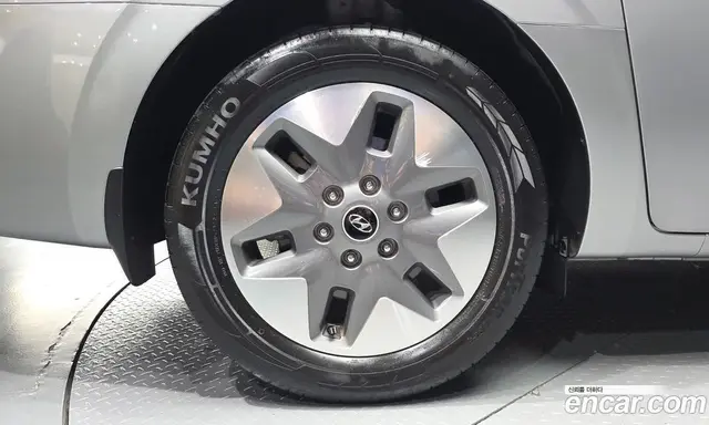 Hyundai Staria 2023 3.5 автомат (гидро), миниатюра 5 Hyundai Staria 2023 3.5 автомат (гидро), миниатюра 5